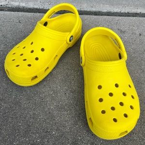 Women’s size 7 yellow crocs
